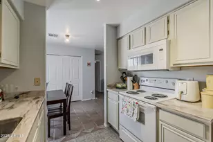 2011 S Clubhouse Dr, Casa Grande, AZ 85194 - Photo 12