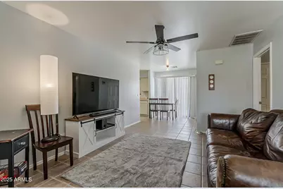 2011 S Clubhouse Drive, Casa Grande, AZ 85194 - Photo 2