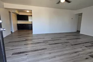 2230 E Beverly Ln, Phoenix, AZ 85022 - Photo 2