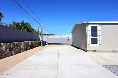 13004 N 19th Place, Phoenix, AZ 85022 - Photo 32