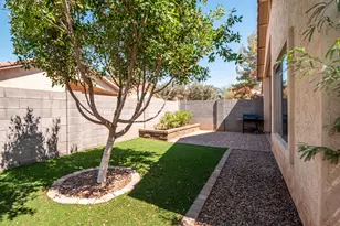 950 S Tucana Ln, Gilbert, AZ 85296 - Photo 10