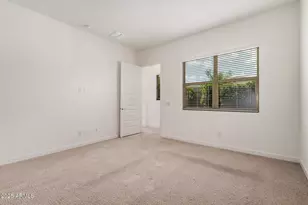 18926 W Desert Hls Dr, Surprise, AZ 85388 - Photo 14