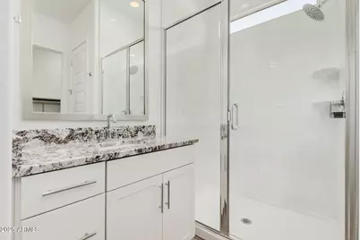 18926 W Desert Hills Drive, Surprise, AZ 85388 - Photo 16