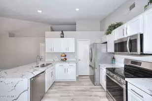 2163 S Tucana Ln, Gilbert, AZ 85295 - Photo 4