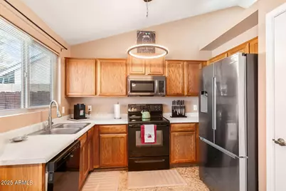 3808 W Whitten Street, Chandler, AZ 85226 - Photo 4