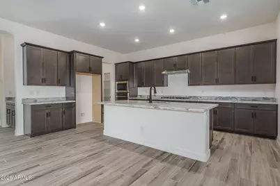 18575 W Sapium Way, Goodyear, AZ 85338 - Photo 12