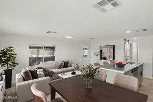 410 N 67th Ln, Phoenix, AZ 85043 - Photo 8