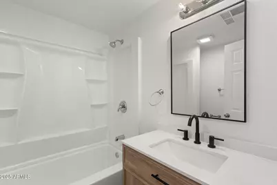 410 N 67th Lane, Phoenix, AZ 85043 - Photo 14