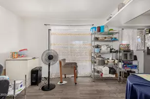 7931 W Earll Dr, Phoenix, AZ 85033 - Photo 10