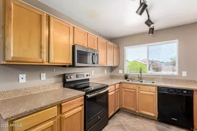 15351 W Port Royale Lane, Surprise, AZ 85379 - Photo 8