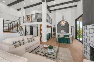 4434 E Camelback Rd, Phoenix, AZ 85018 - Photo 1