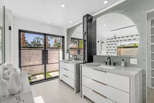 4434 E Camelback Rd, Phoenix, AZ 85018 - Photo 12