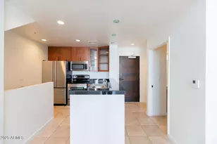 215 E McKinley St, Phoenix, AZ 85004 - Photo 8