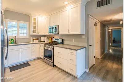 1648 E Mitchell Drive, Phoenix, AZ 85016 - Photo 10