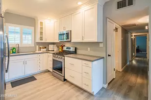 1648 E Mitchell Dr, Phoenix, AZ 85016 - Photo 10