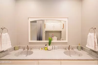 1648 E Mitchell Drive, Phoenix, AZ 85016 - Photo 18