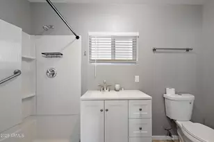 1648 E Mitchell Dr, Phoenix, AZ 85016 - Photo 54