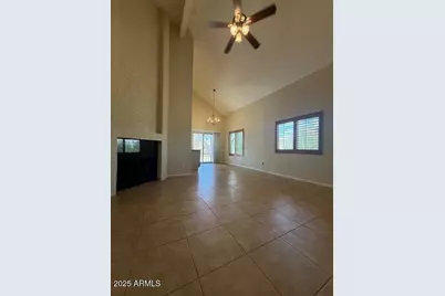 19420 N 76th Avenue, Glendale, AZ 85308 - Photo 2