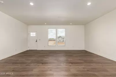 23069 W Milton Drive, Wittmann, AZ 85361 - Photo 8