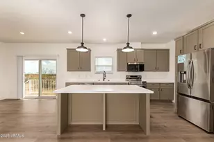 23069 W Milton Dr, Wittmann, AZ 85361 - Photo 4