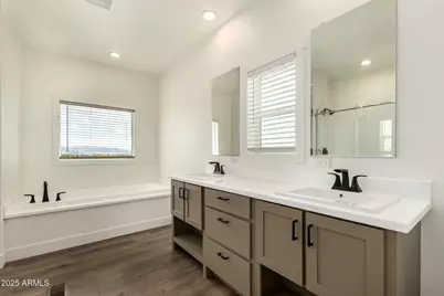 23069 W Milton Drive, Wittmann, AZ 85361 - Photo 14