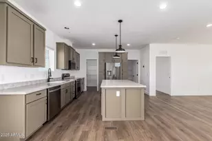 23077 W Milton Dr, Wittmann, AZ 85361 - Photo 6