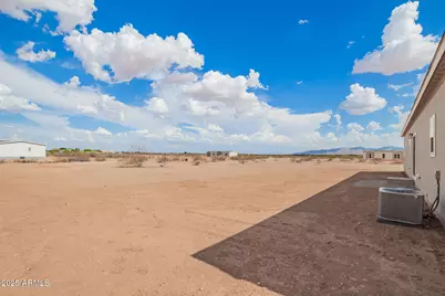 23077 W Milton Drive, Wittmann, AZ 85361 - Photo 32