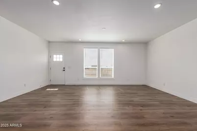 23077 W Milton Drive, Wittmann, AZ 85361 - Photo 8