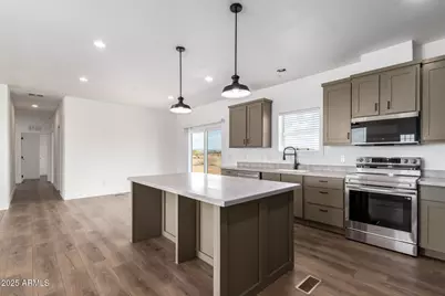 23077 W Milton Drive, Wittmann, AZ 85361 - Photo 4