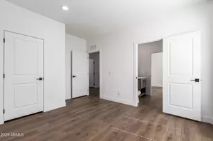 23077 W Milton Dr, Wittmann, AZ 85361 - Photo 22