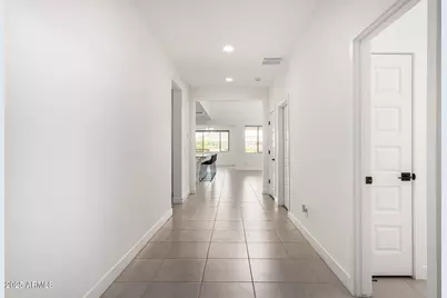 8773 W Medlock Drive, Glendale, AZ 85305 - Photo 8