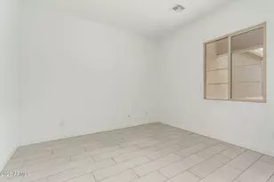 24075 N 171st Dr, Surprise, AZ 85387 - Photo 14