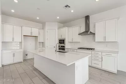 24075 N 171st Drive, Surprise, AZ 85387 - Photo 2