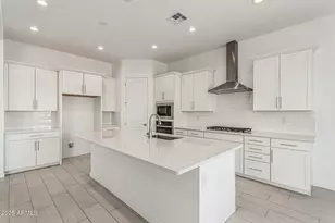 24075 N 171st Dr, Surprise, AZ 85387 - Photo 2