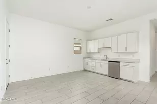 24075 N 171st Dr, Surprise, AZ 85387 - Photo 34