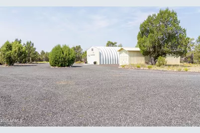 42897 N Pickett Corral Road, Seligman, AZ 86337 - Photo 4