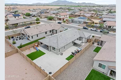 18028 W Hilton Avenue, Goodyear, AZ 85338 - Photo 30