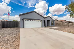 10260 W Concordia Dr, Arizona City, AZ 85123 - Photo 2