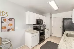 7748 W Minnezona Ave, Phoenix, AZ 85033 - Photo 14