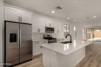 18194 W Elizabeth Avenue, Goodyear, AZ 85338 - Photo 4