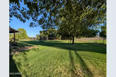 18145 E Cherry Hills Place, Queen Creek, AZ 85142 - Photo 32