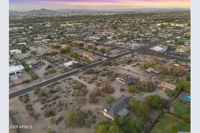 2315 E South Mountain Avenue, Phoenix, AZ 85042 - Photo 40