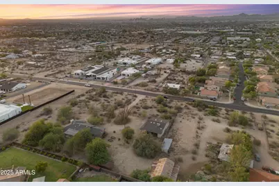 2315 E South Mountain Avenue, Phoenix, AZ 85042 - Photo 42