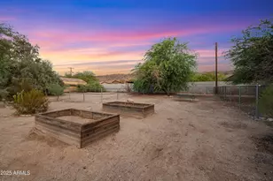 2315 E South Mountain Ave, Phoenix, AZ 85042 - Photo 18