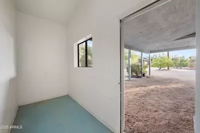 2315 E South Mountain Avenue, Phoenix, AZ 85042 - Photo 44