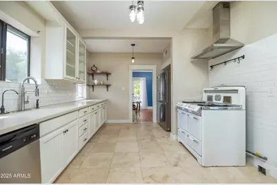 530 W Willetta Street, Phoenix, AZ 85003 - Photo 12