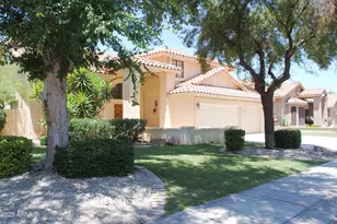 9276 S Myrtle Ave, Tempe, AZ 85284 - Photo 4