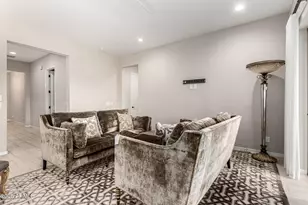 2831 E Los Gatos Dr, Phoenix, AZ 85050 - Photo 6