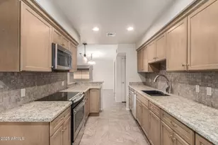 9358 E Olive Ln N, Sun Lakes, AZ 85248 - Photo 16