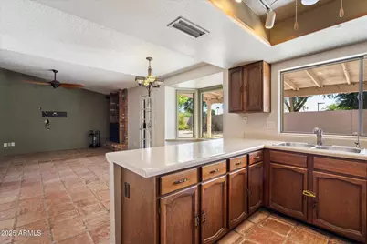 16801 N 45th Place, Phoenix, AZ 85032 - Photo 8